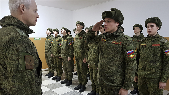 Физическая подготовка в армии: зарядка и ее значение