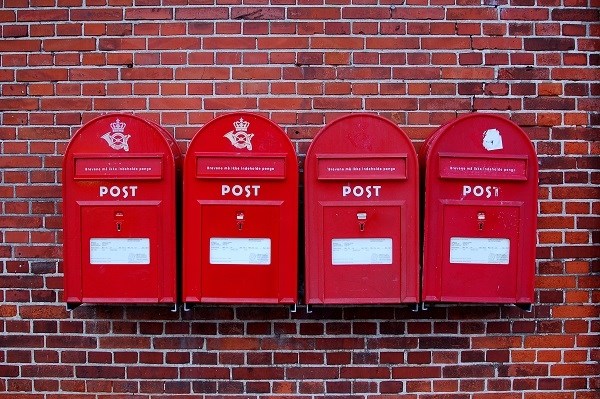 Роль национально почтовой службы в России